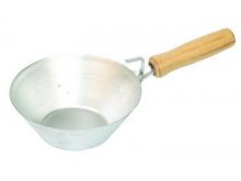 BE naběračka zednická 180mm ocel s dřevěnou ručkou
