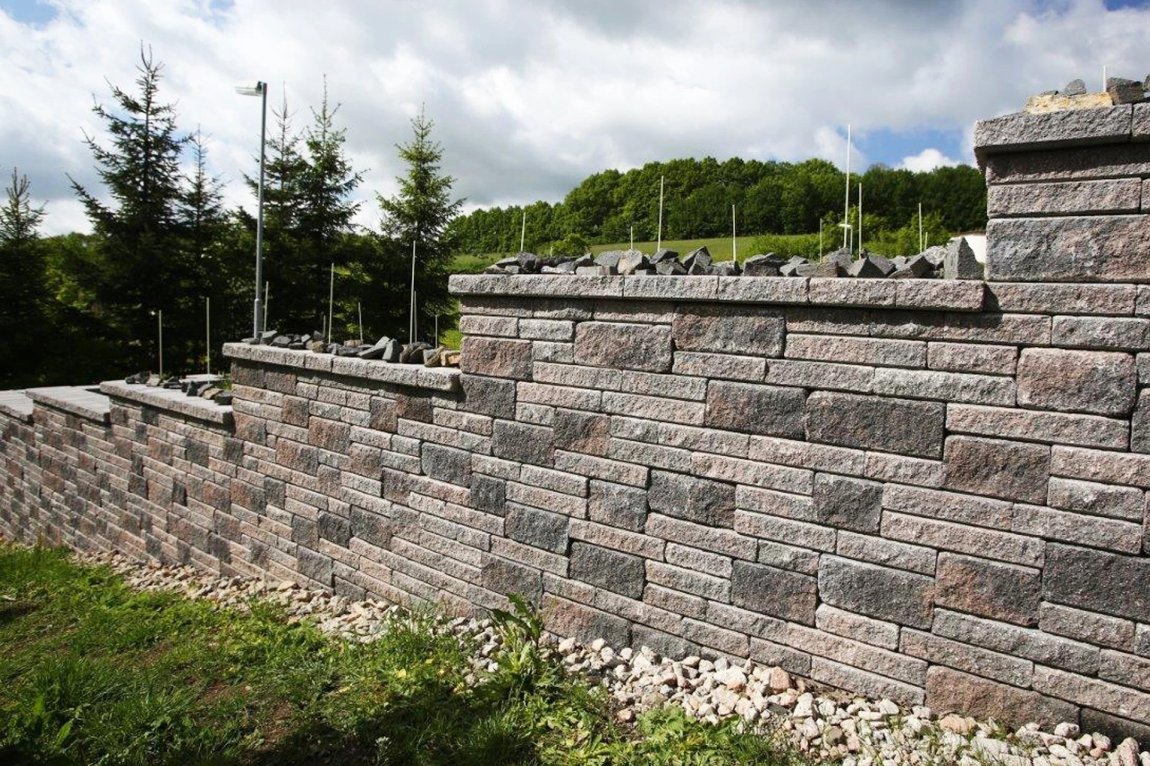 CSB NATURBLOK kámen A,B,C,D 150mm naturcolor Basanita (2,53m2) - Betonové prvky zděné ploty